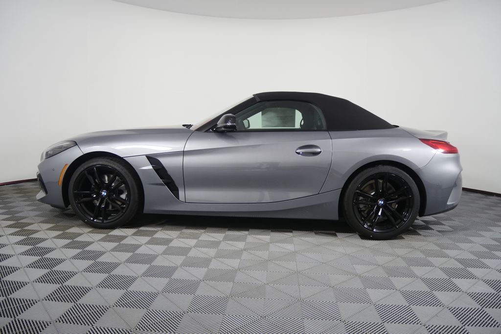 Thumbnail: 2026 BMW Z4 - 7