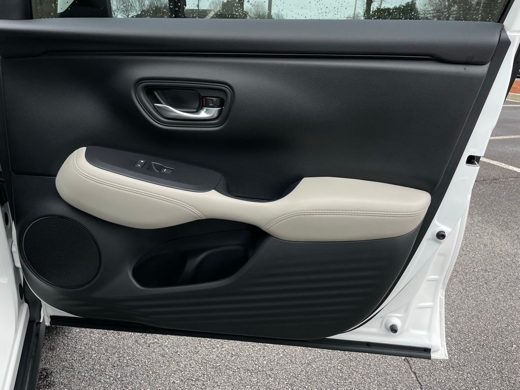 Thumbnail: 2025 Honda HR-V - 28