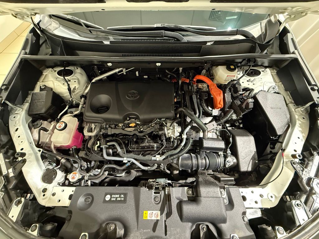 Thumbnail: 2022 Toyota RAV4 - 10