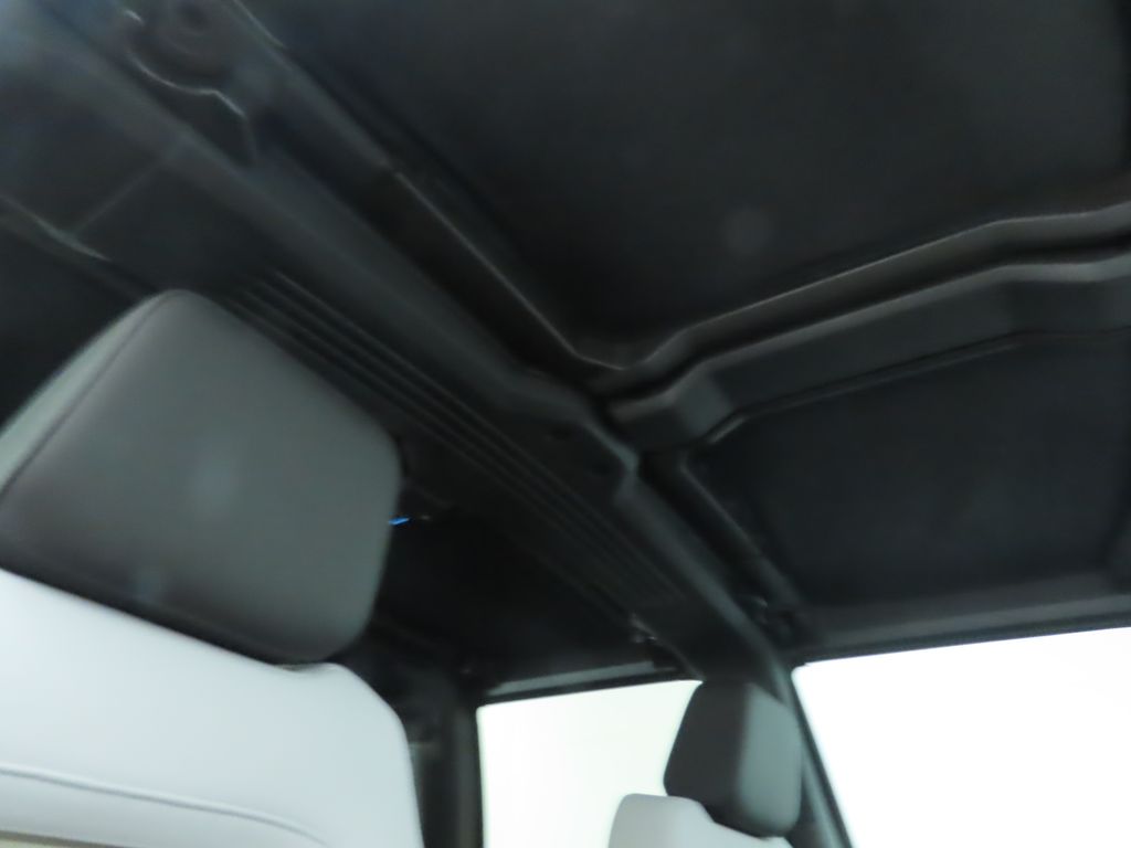 Thumbnail: 2025 GMC Hummer EV - 18