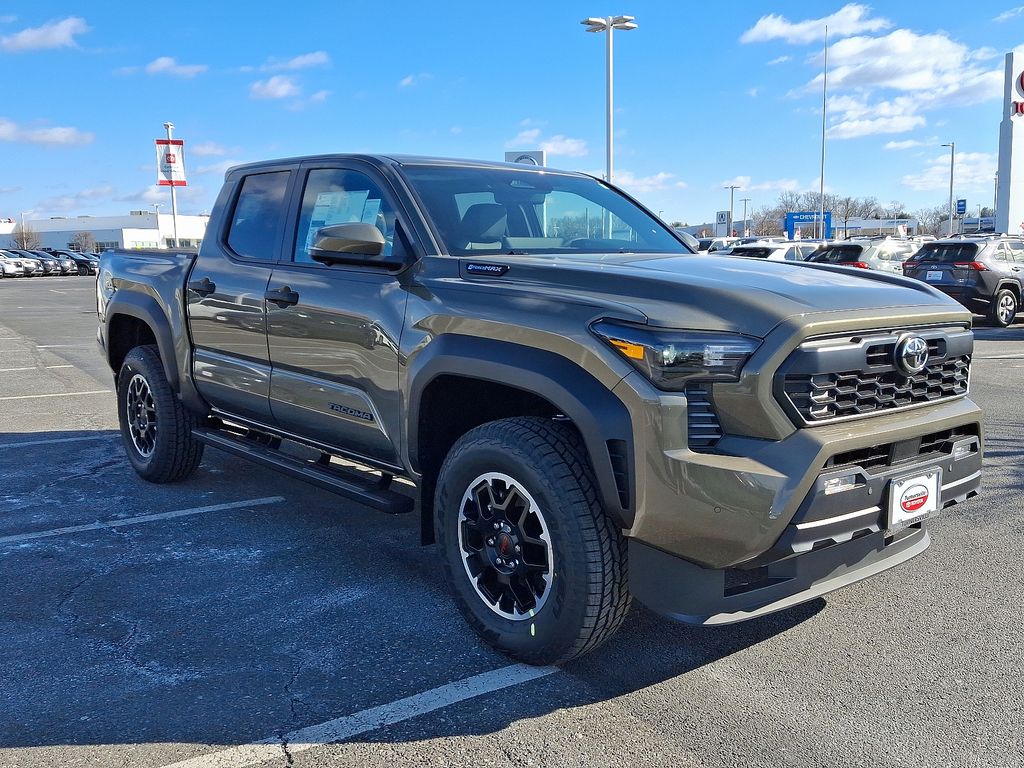 2024 Toyota Tacoma TRD Off-Road 2