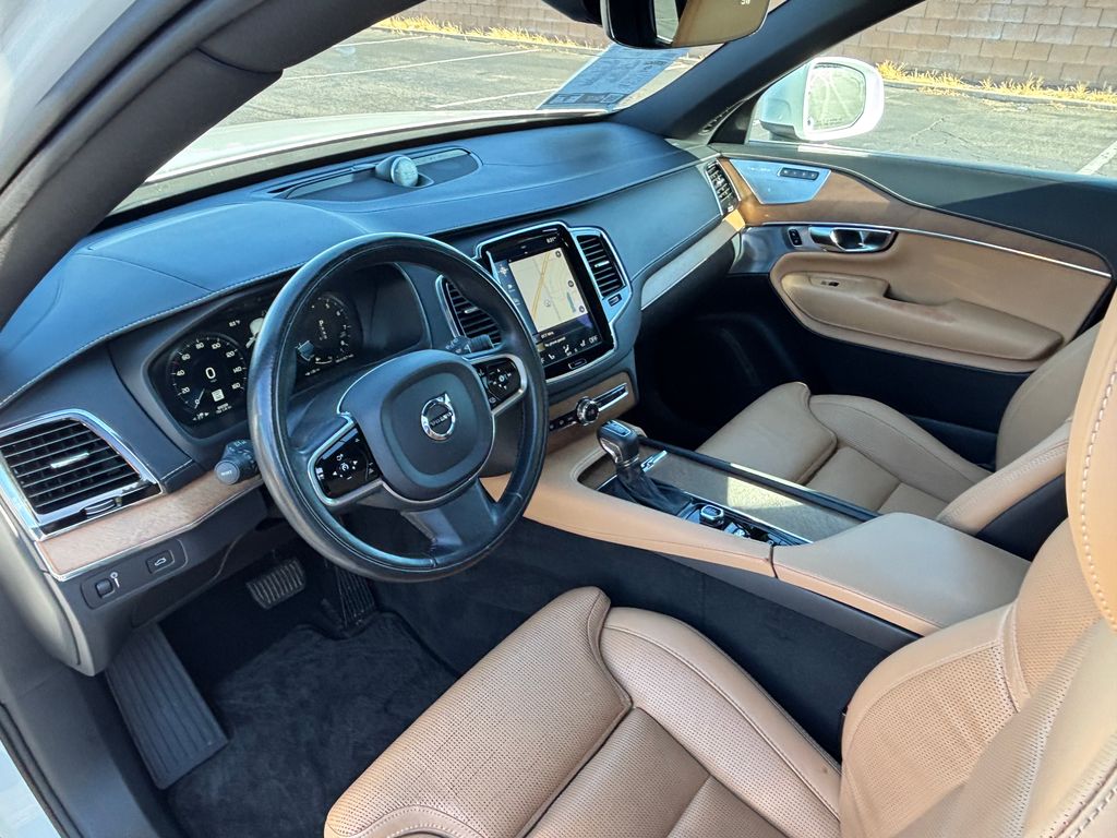 Thumbnail: 2018 Volvo XC90 - 9