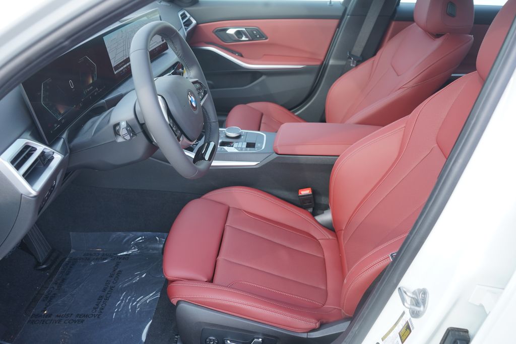 Thumbnail: 2025 BMW 3 Series - 10