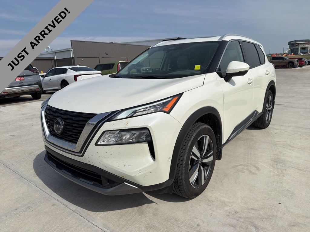 Pearl White Tricoat 2023 Nissan Rogue SL AWD SUV / Crossover All-Wheel Drive Continuously Variable Transmission