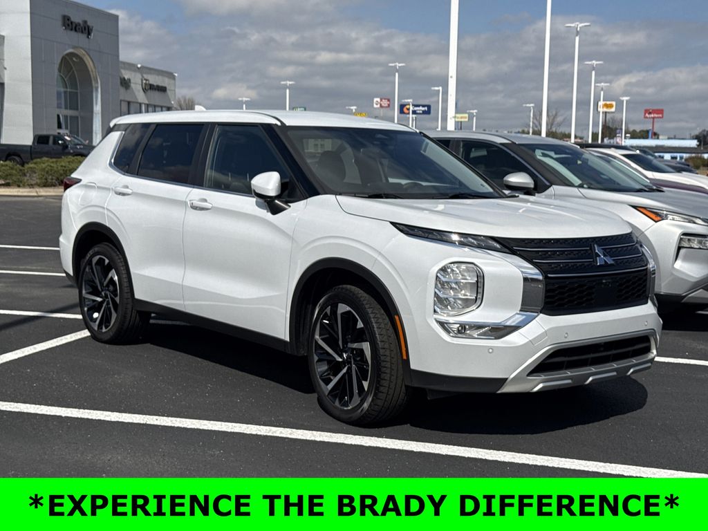 2024 Mitsubishi Outlander SE FWD