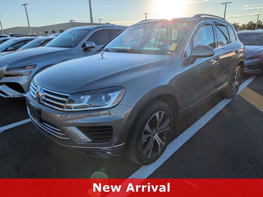 2017 Volkswagen Touareg Wolfsburg Edition's photo
