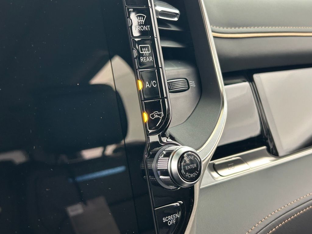 New 2026 Diamond Black Crystal Pearlcoat Ram Tungsten image 21