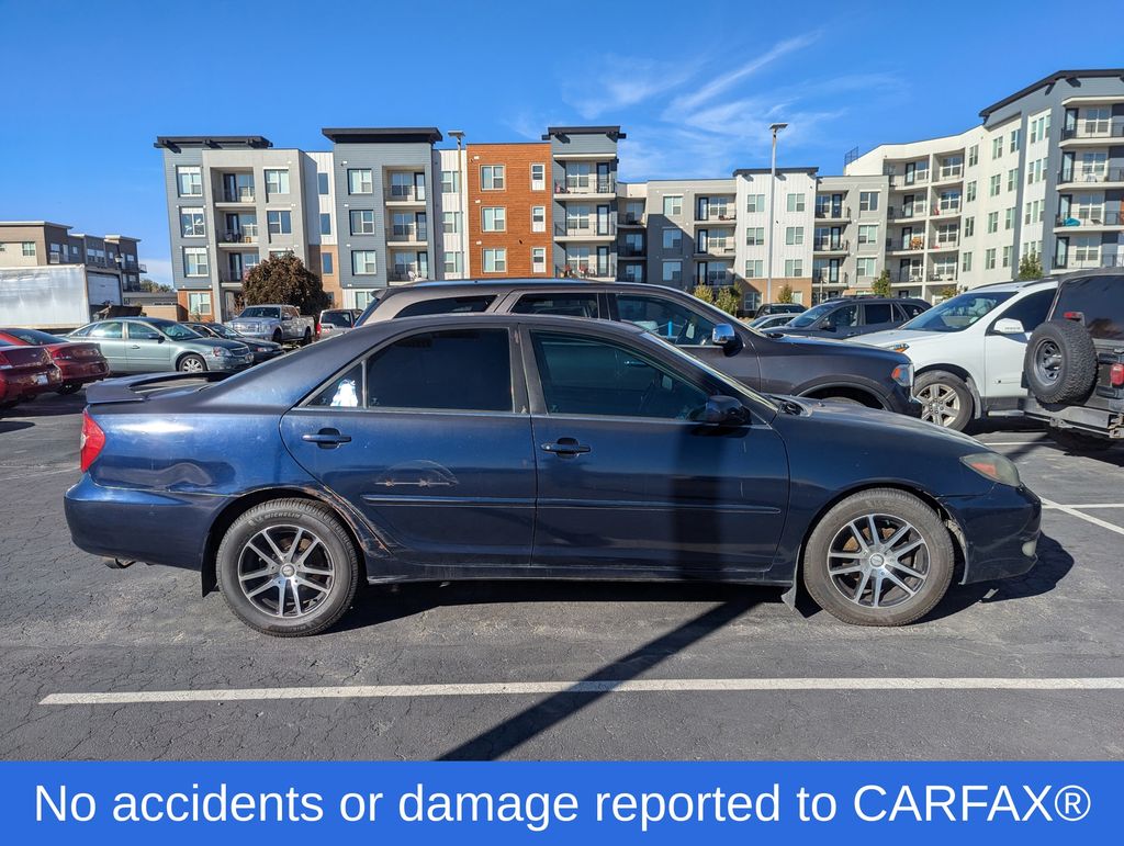 2002 Toyota Camry SE 2