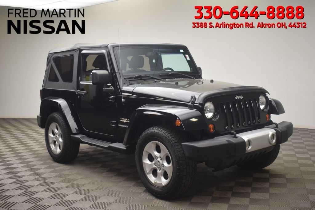 Black Clearcoat 2013 Jeep Wrangler SUV / Crossover Four-Wheel Drive 6-Speed Manual