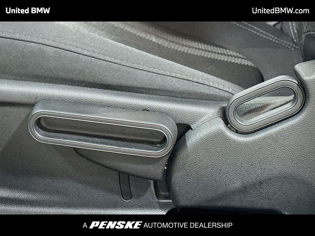 Thumbnail: 2015 MINI Cooper - 4