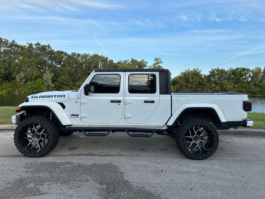 Thumbnail: 2020 Jeep Gladiator - 2