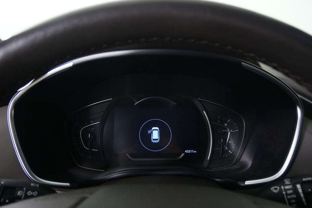 Thumbnail: 2019 Hyundai Santa Fe - 18