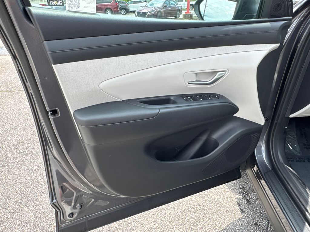 2025 Hyundai Tucson Hybrid SEL Convenience photo 10