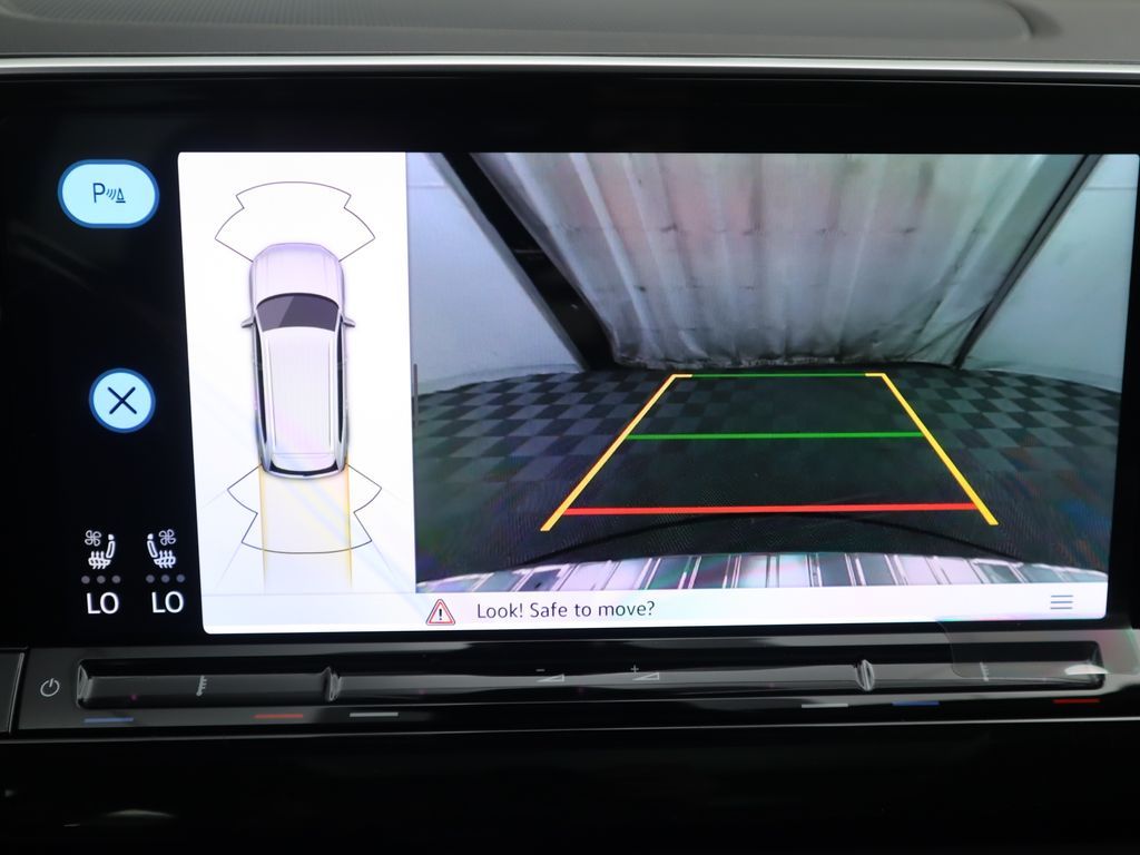 Thumbnail: 2026 Volkswagen Atlas - 16