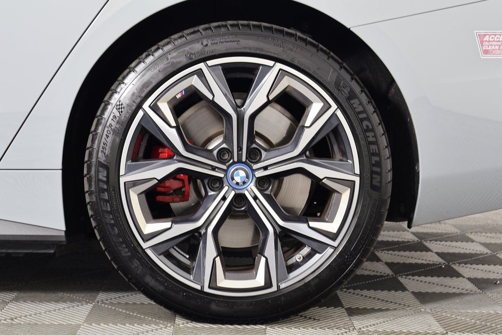 Thumbnail: 2023 BMW i4 - 16