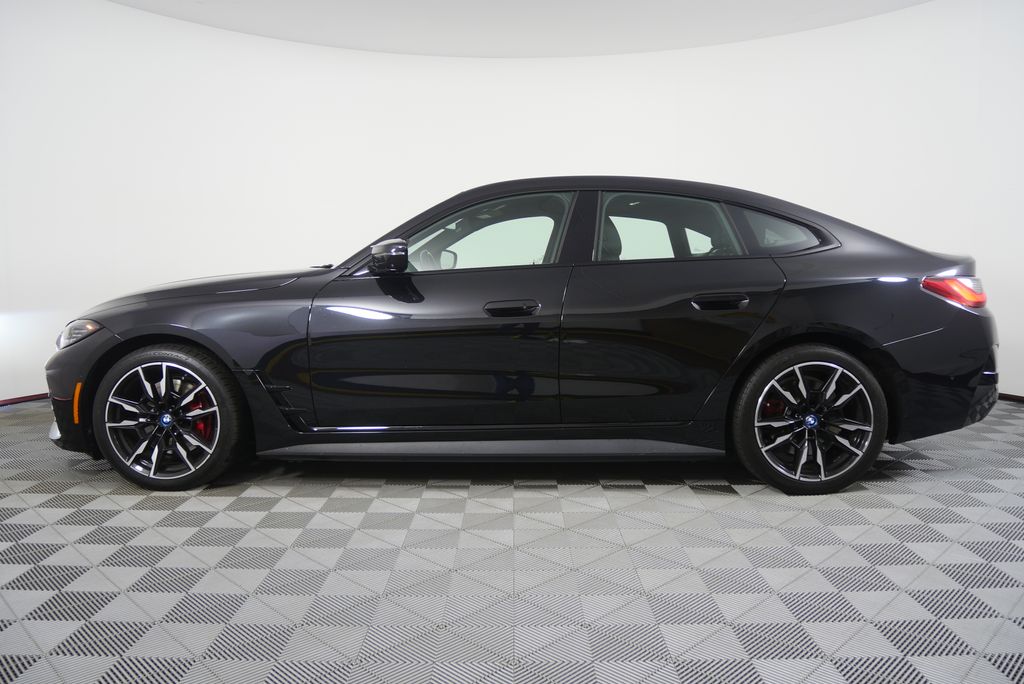 Thumbnail: 2023 BMW i4 - 6