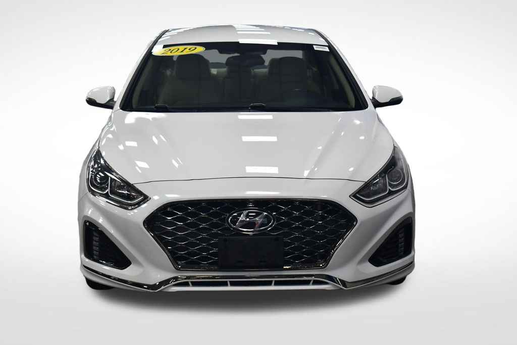Thumbnail: 2019 Hyundai Sonata - 9