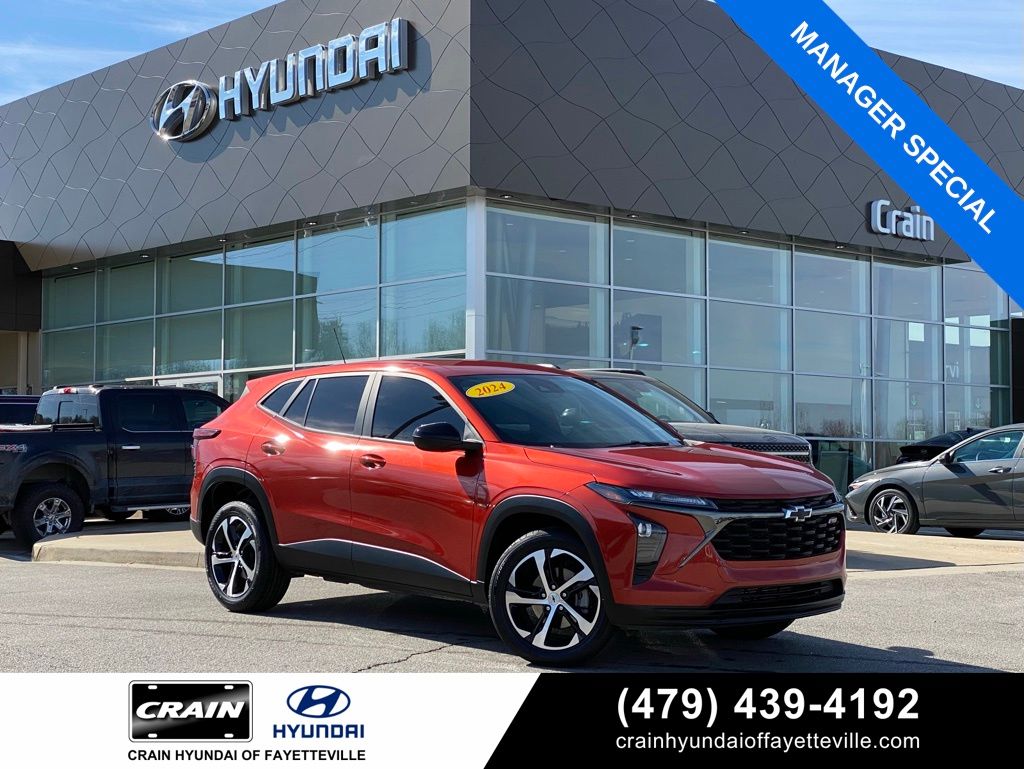 Cayenne Orange Metallic 2024 Chevrolet Trax RS with 1RS FWD SUV / Crossover Front-Wheel Drive 6-Speed Automatic