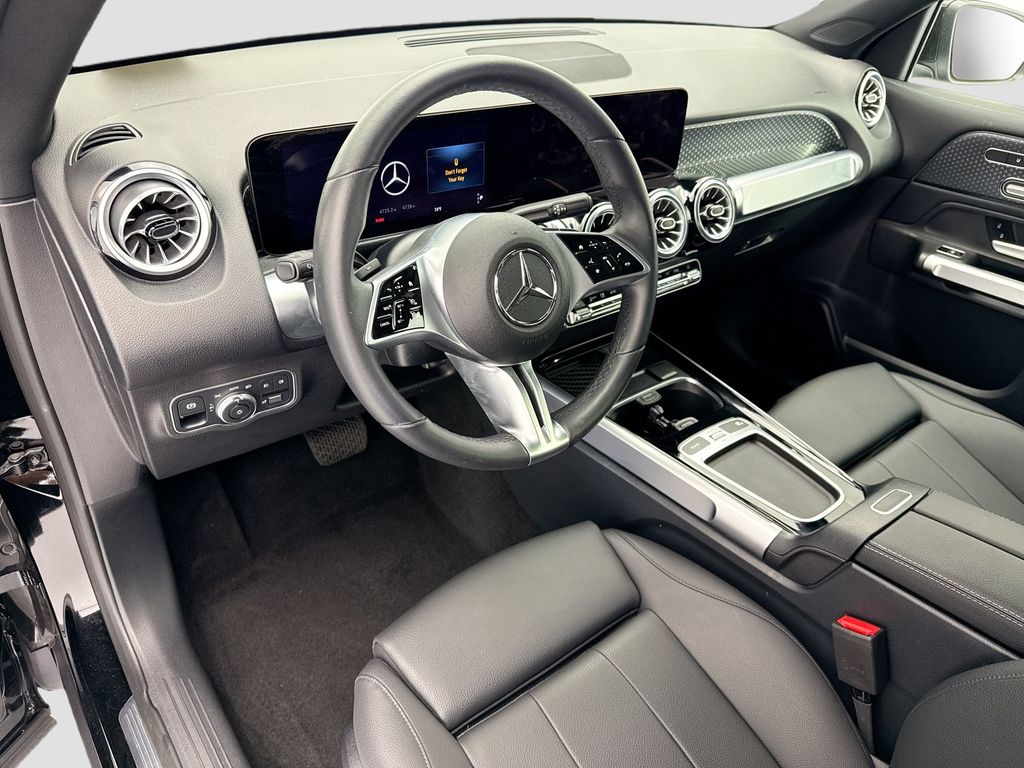 Thumbnail: 2025 Mercedes-Benz GLB - 9