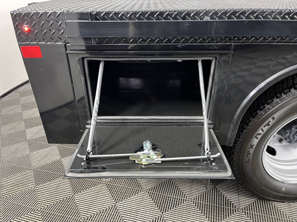 2025 Ford F-350 Crew Cab DRW 4WD Harbor Flatbed Truck for sale #9F0381 - photo 26