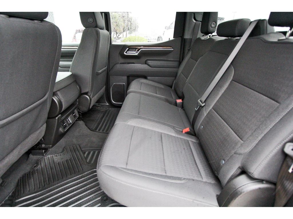 2026 Chevrolet Silverado 1500 RST - 6