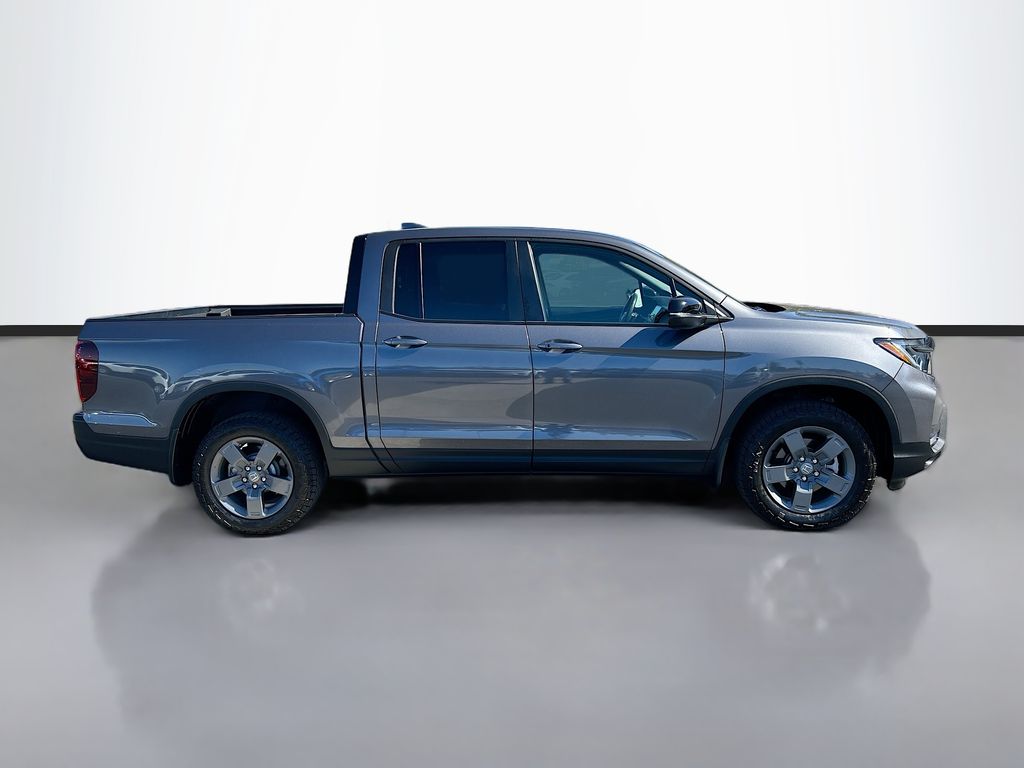 Thumbnail: 2025 Honda Ridgeline - 4