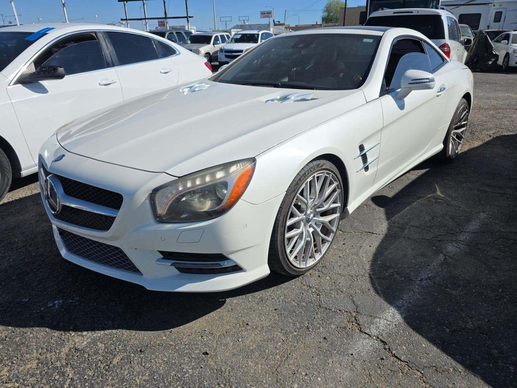 White 2014 Mercedes-Benz SL-Class SL 550 Convertible Rear-Wheel Drive 7-Speed Automatic