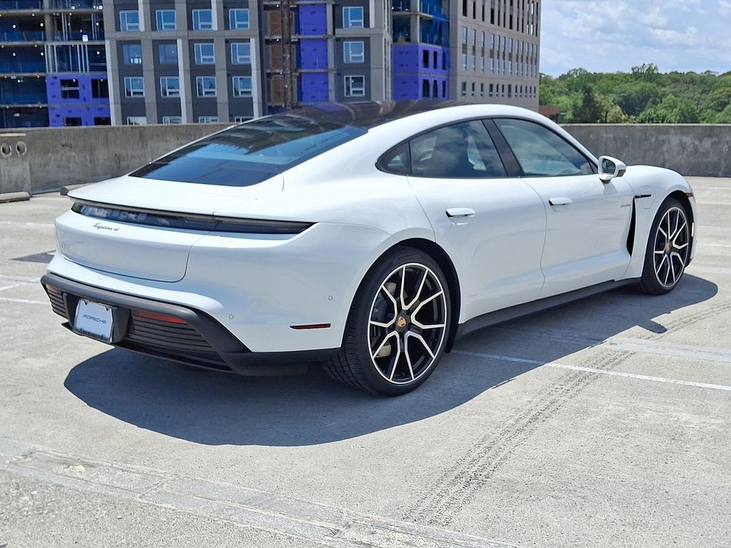Thumbnail: 2025 Porsche Taycan - 8