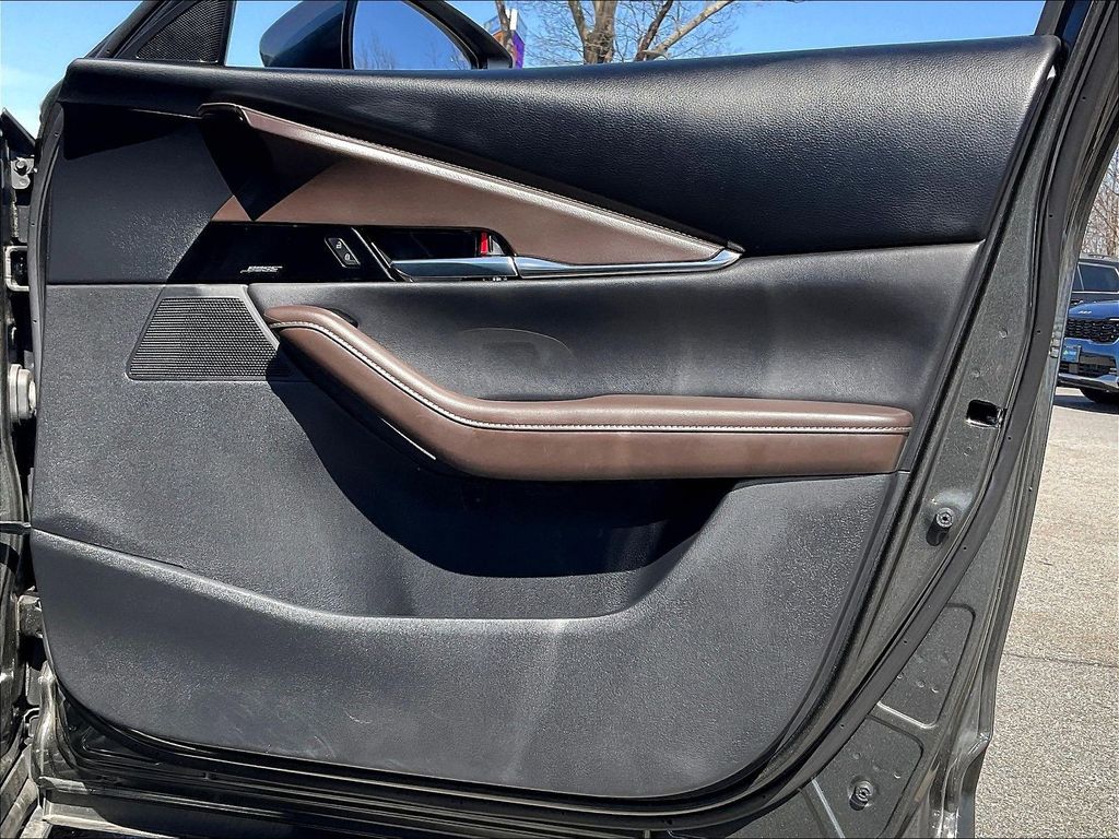 2023 Mazda CX-30 — photo 11
