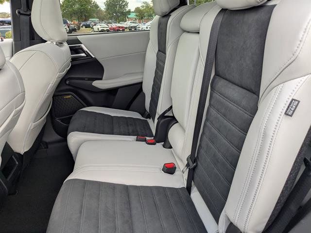 Used 2025 Mitsubishi Outlander SUV