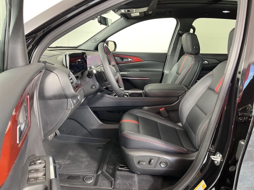 Thumbnail: 2026 Chevrolet Traverse - 29