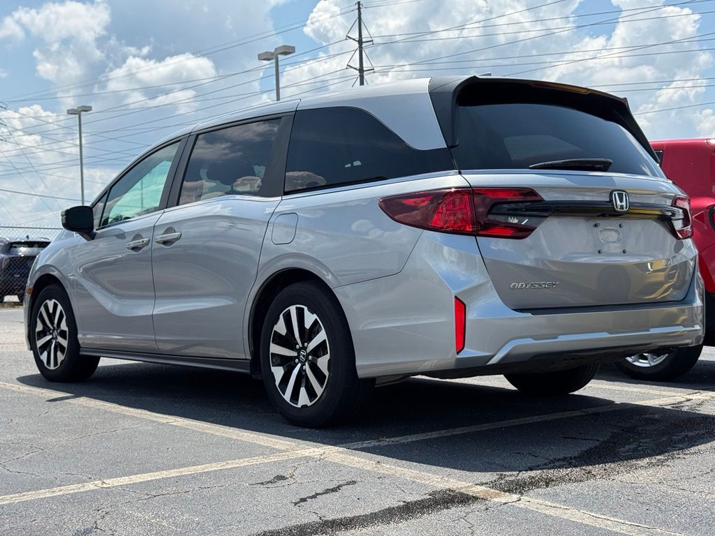 Used 2025 Honda Odyssey Van