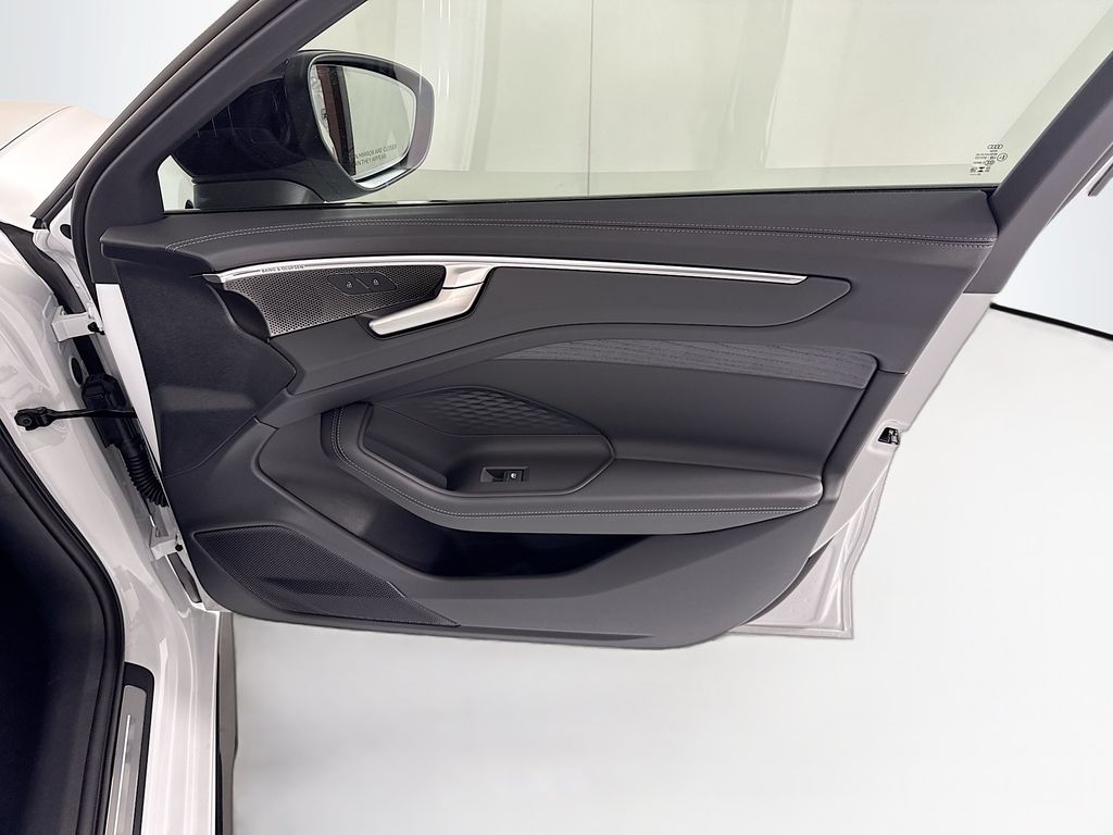 Thumbnail: 2026 Audi A6 - 27