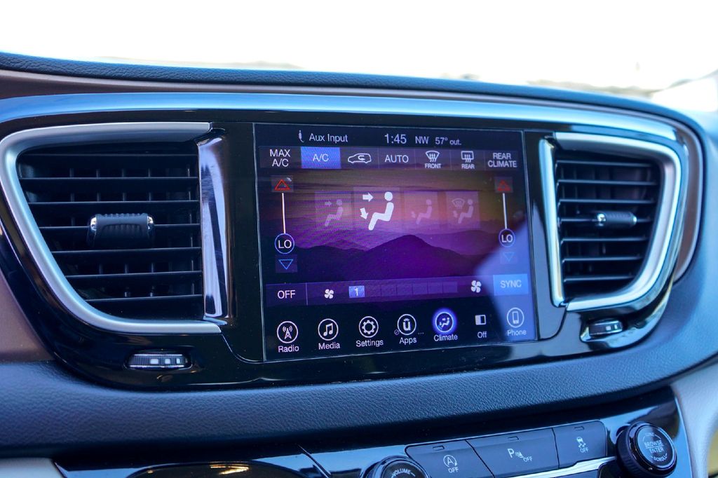 Used Car 2017 Chrysler Pacifica  Touring L For Sale Under $12,000 In Taylor, Texas