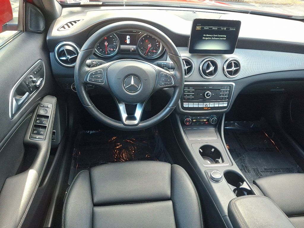 Thumbnail: 2019 Mercedes-Benz GLA - 11