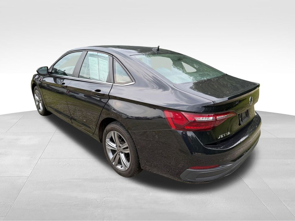 2024 Volkswagen Jetta 1.5T SE - Image 4