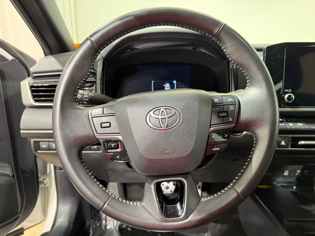 Thumbnail: 2025 Toyota Camry - 21