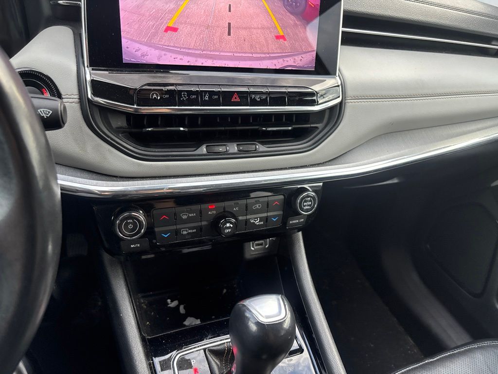 2022 Jeep Compass Limited Silver at DeMontrond Auto Country