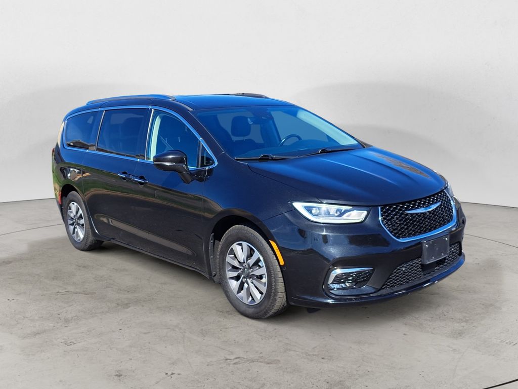 2021 Chrysler Pacifica Hybrid Touring L FWD