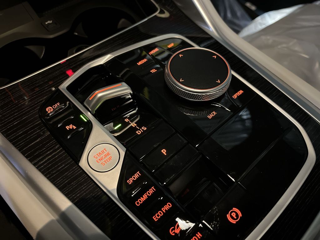 Thumbnail: 2026 BMW X6 - 20