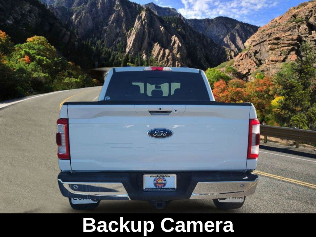 View vehicle photo 5