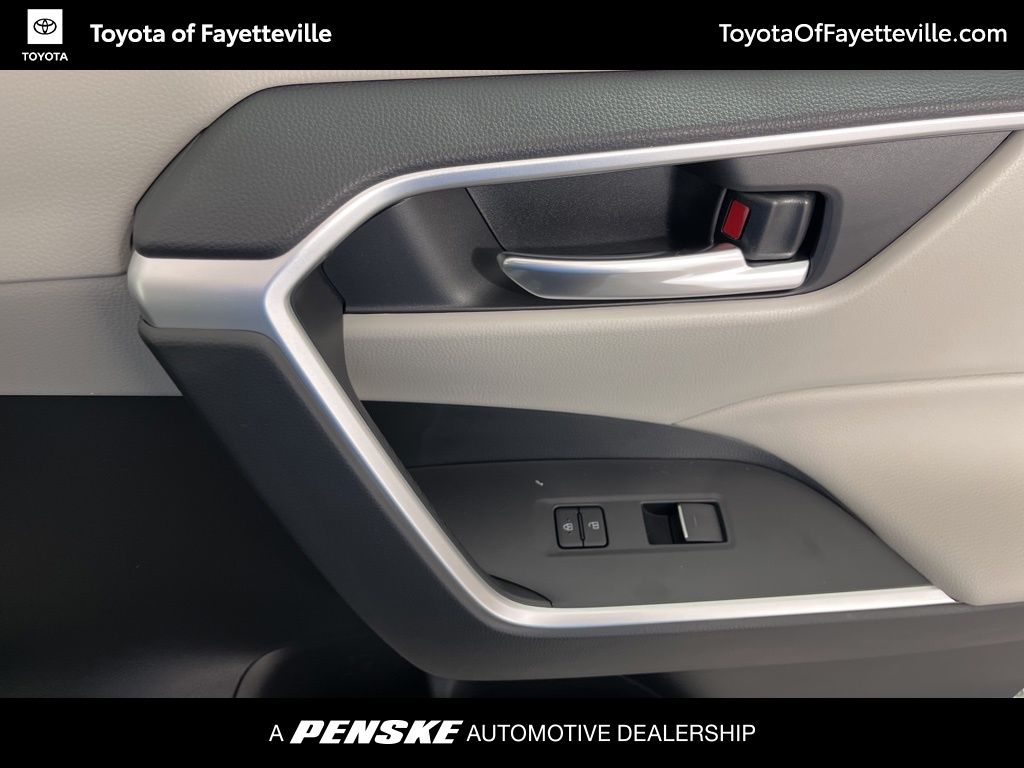 Thumbnail: 2025 Toyota RAV4 - 10