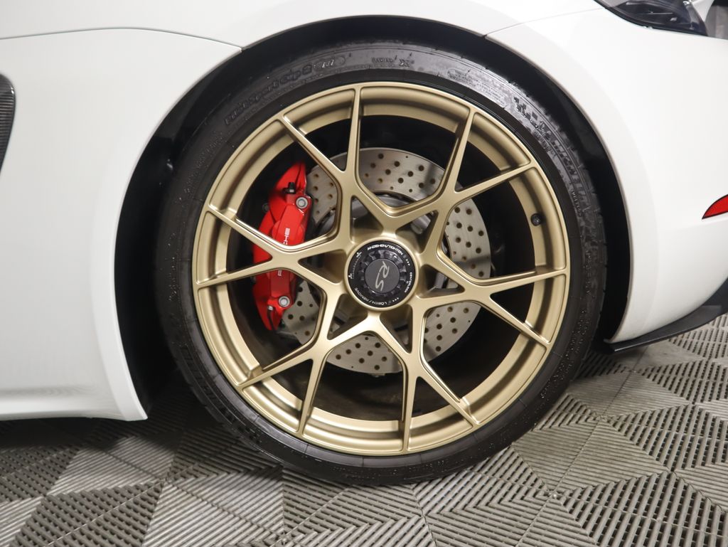 Thumbnail: 2024 Porsche  - 24