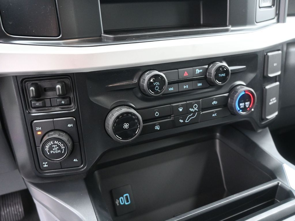 2025 Ford F-350 Super Duty XLT