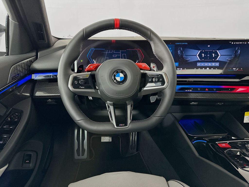 Thumbnail: 2026 BMW M5 - 19