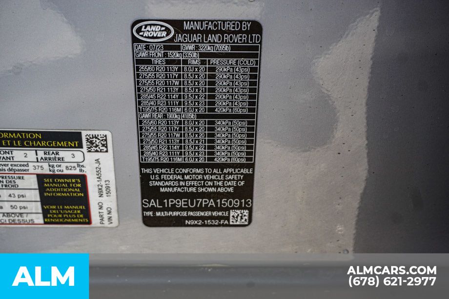 Used 2023 Gray Land Rover SE image 59