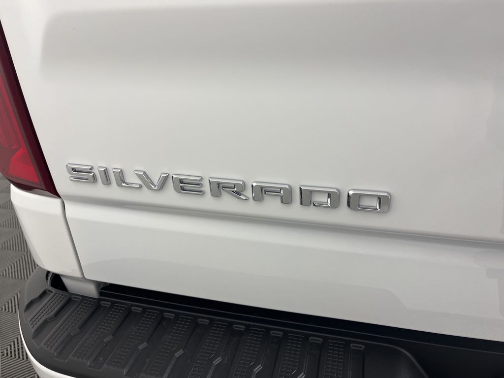 Thumbnail: 2026 Chevrolet Silverado 1500 - 18