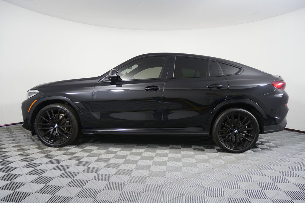 Thumbnail: 2022 BMW X6 - 6