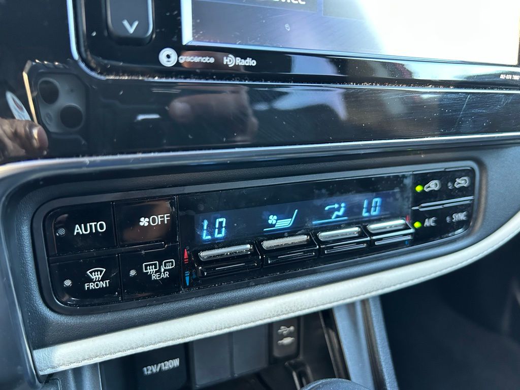 Thumbnail: 2018 Toyota Corolla iM - 19