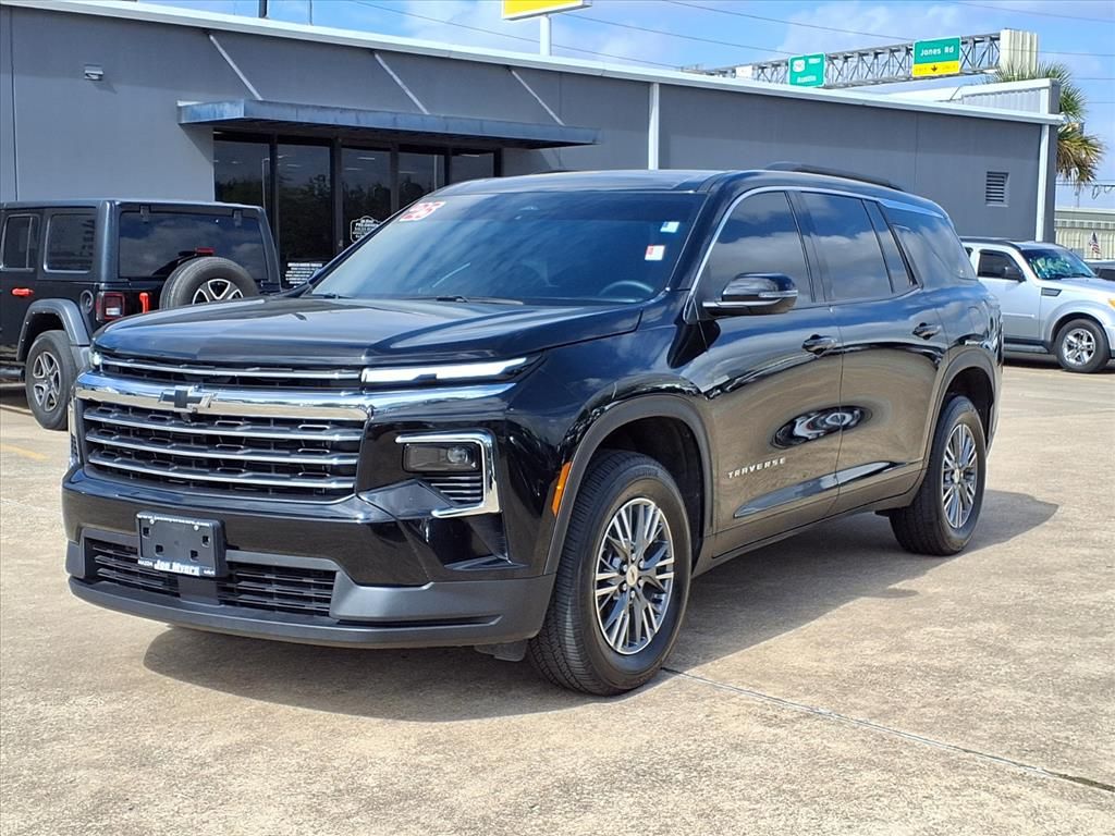 2025 Chevrolet Traverse LT - 2